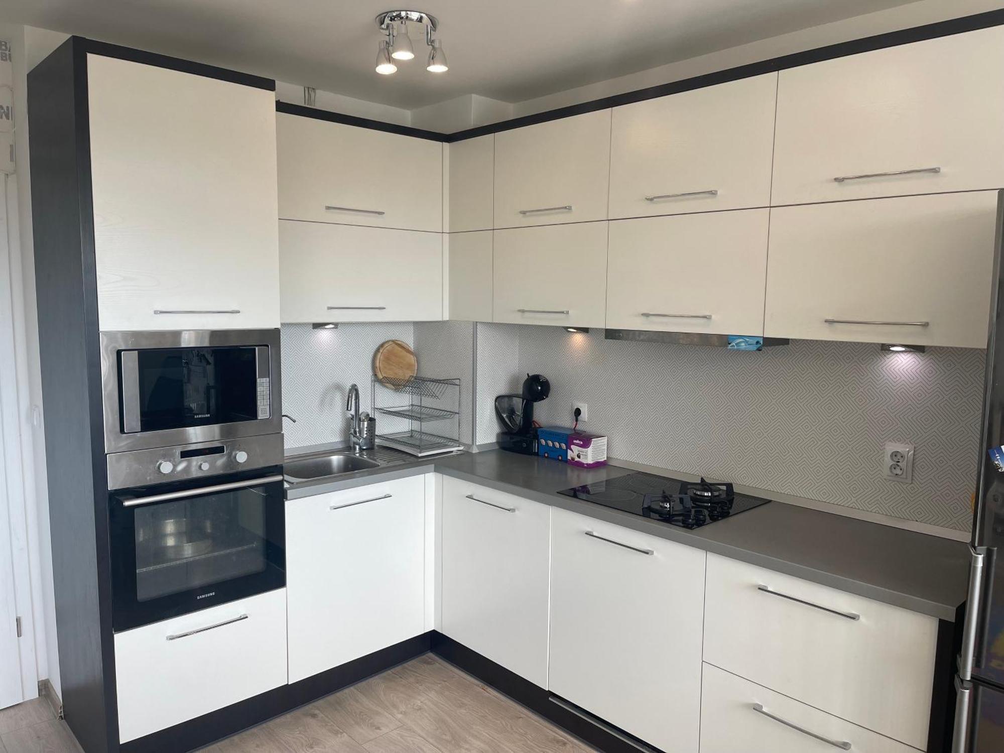 Briz Apartment; 2 Bdr; 6 Guests; Private Parking 瓦爾納 外观 照片