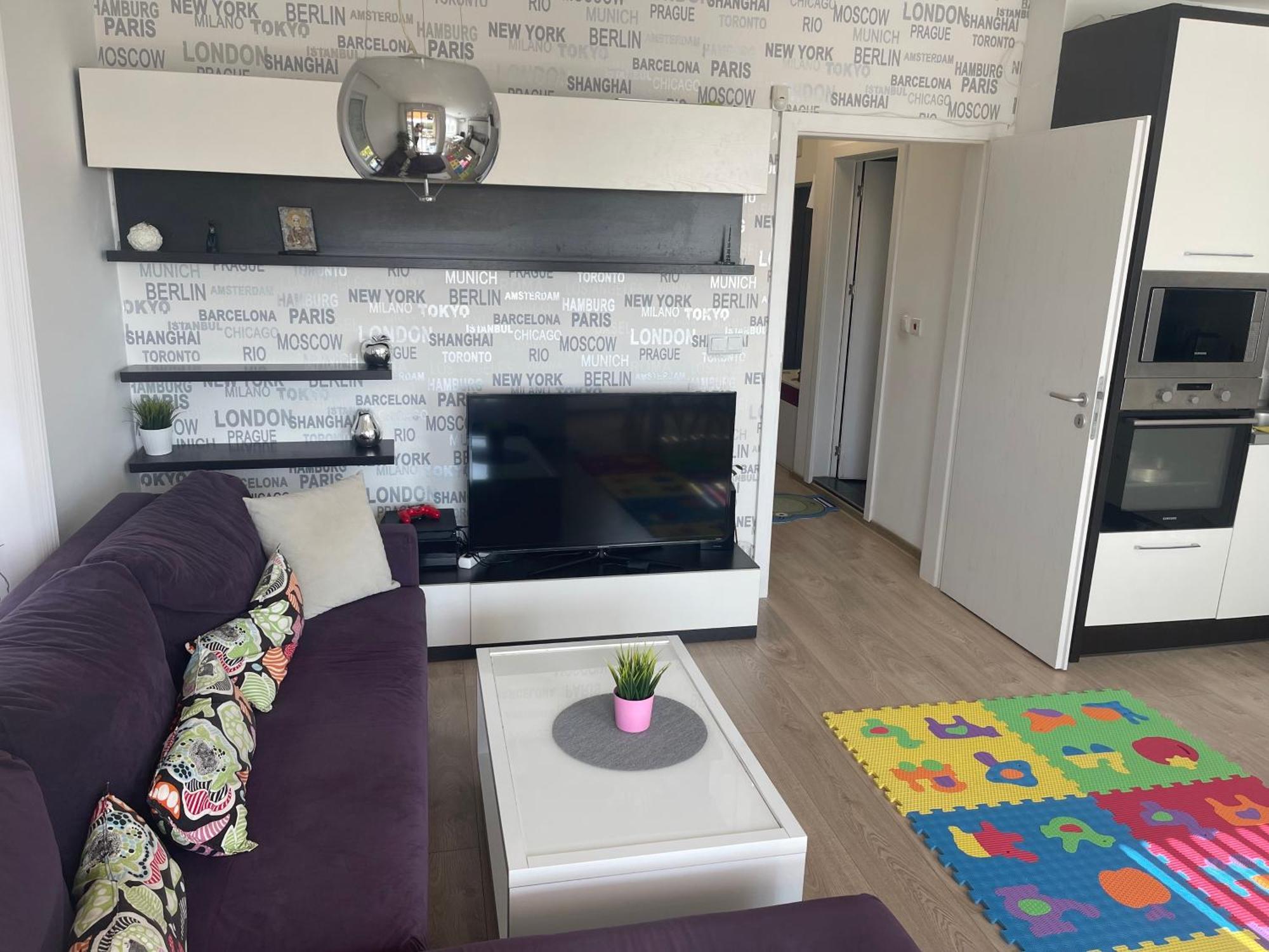 Briz Apartment; 2 Bdr; 6 Guests; Private Parking 瓦爾納 外观 照片